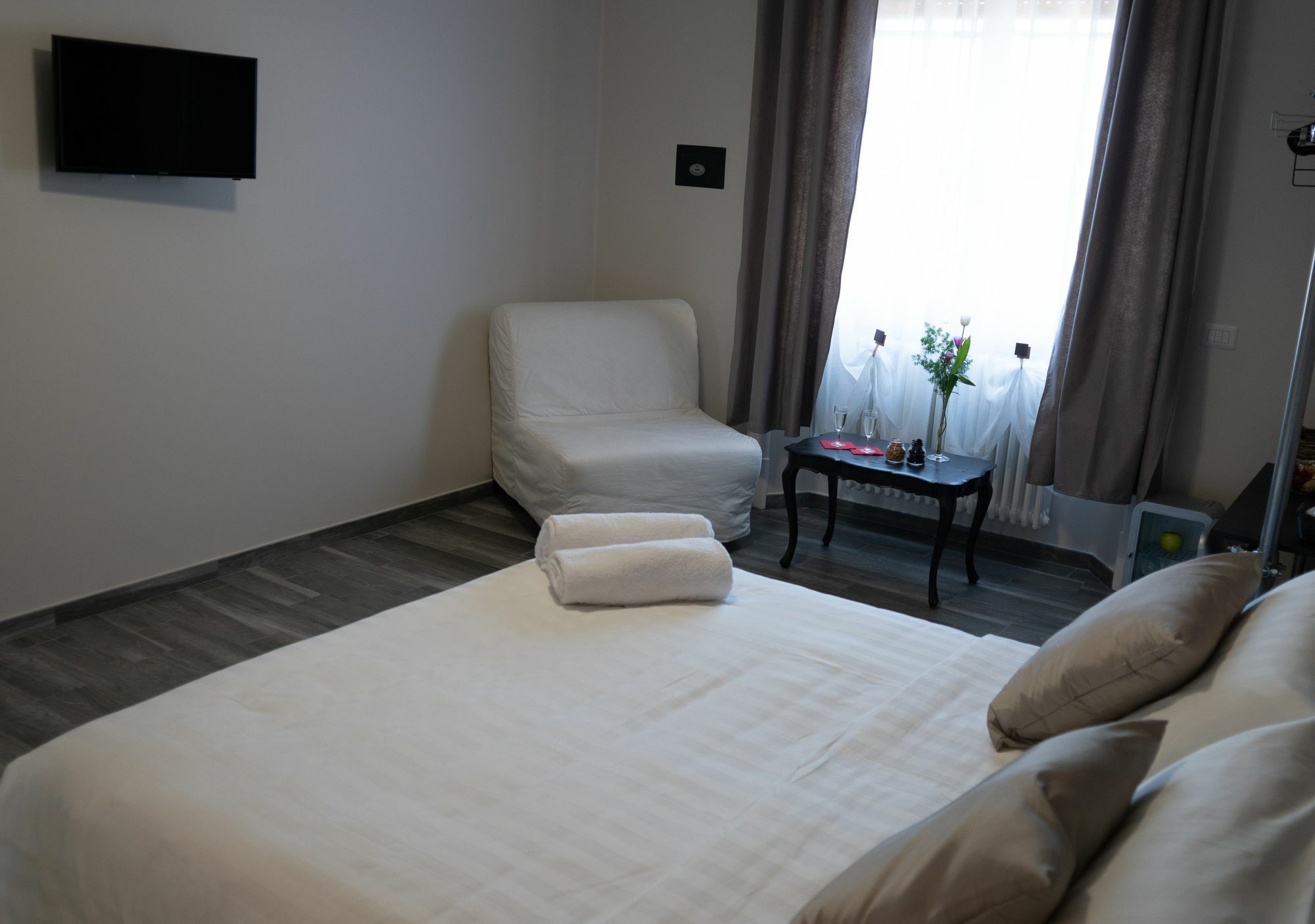 Piazza Bologna Little Suites Rom Exteriör bild